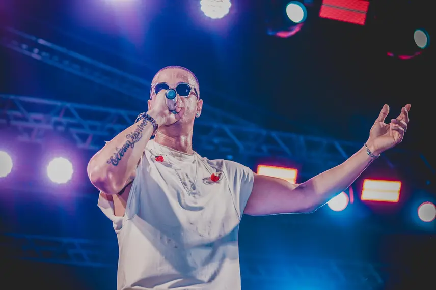 Quarta noite do carnaval de Água Branca atrai mais de 30 mil pessoas com show da banda Seu Desejo e outras atrações