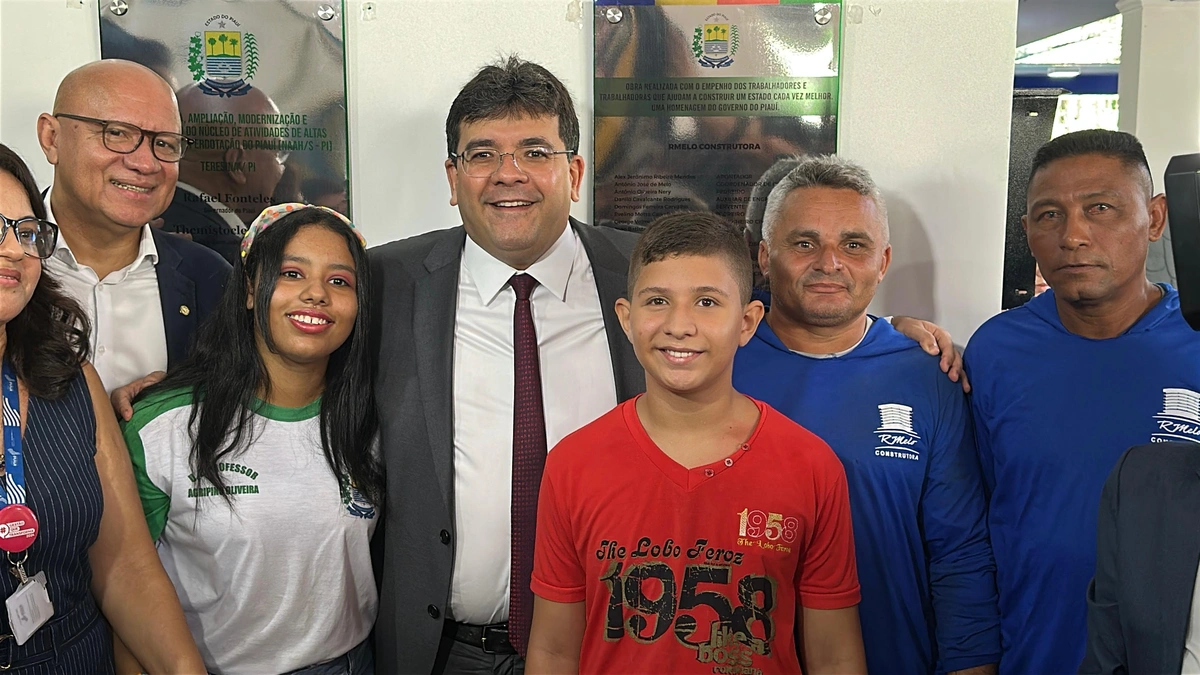 Rafael Fonteles entrega reforma do Núcleo de Atividades de Altas Habilidades