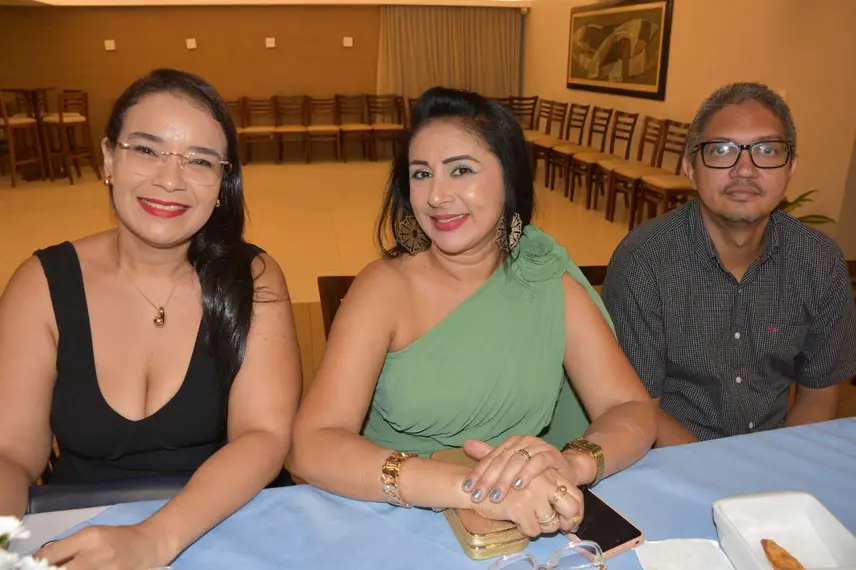 Rotary Club de Teresina Morada do Sol homenageia mulheres em evento festivo Rotary Club de Teresina Morada do Sol homenageia mulheres em evento festivo