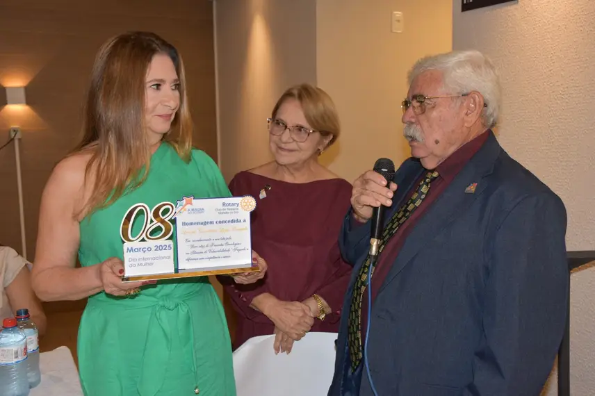 Rotary Club de Teresina Morada do Sol homenageia mulheres em evento festivo Rotary Club de Teresina Morada do Sol homenageia mulheres em evento festivo