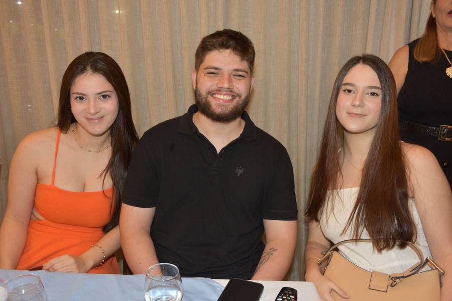 Rotary Club de Teresina Morada do Sol homenageia mulheres em evento festivo