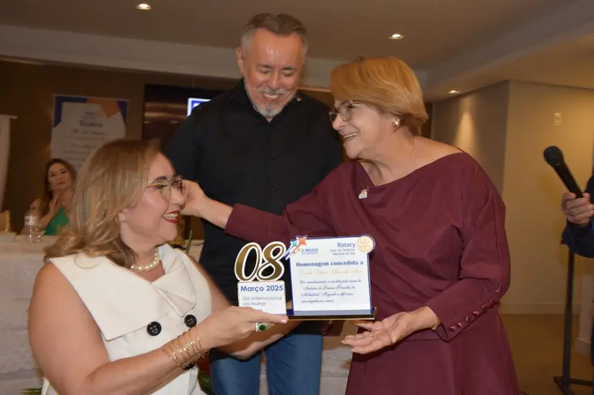 Rotary Club de Teresina Morada do Sol homenageia mulheres em evento festivo Rotary Club de Teresina Morada do Sol homenageia mulheres em evento festivo