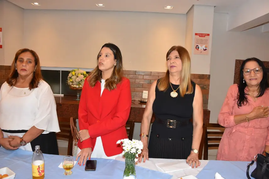 Rotary Club de Teresina Morada do Sol homenageia mulheres em evento festivo