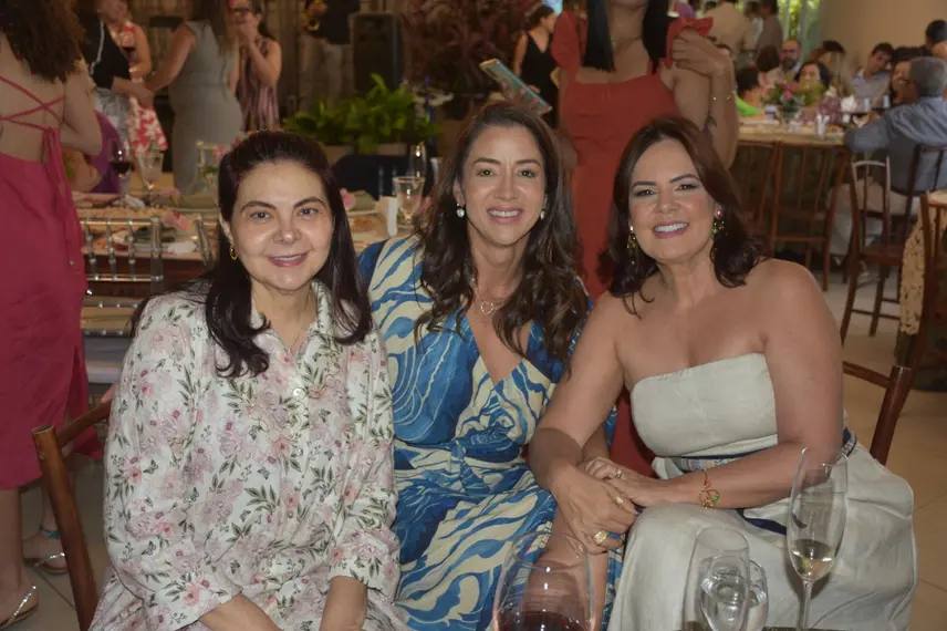 Socorro Rocha celebra 80 anos com almoço entre familiares e amigos em Teresina