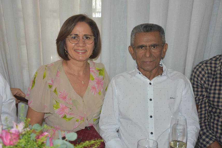 Socorro Rocha celebra 80 anos com almoço entre familiares e amigos em Teresina