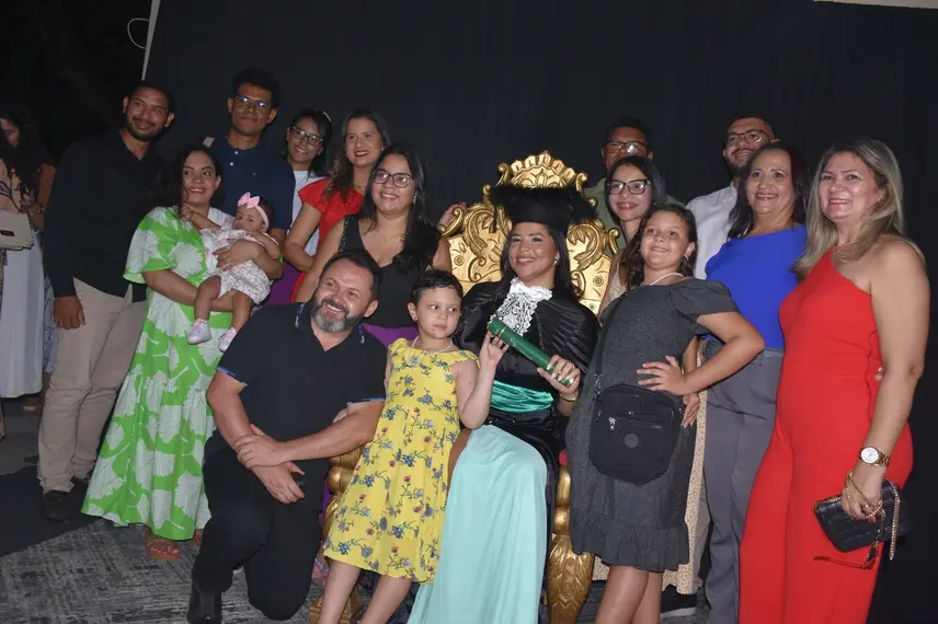 UFPI realiza colação de grau e entrega canudos a profissionais da área da saúde