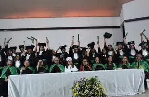 UFPI realiza colação de grau e entrega canudos a profissionais da área da saúde (Foto: Magal/Conecta Piauí)