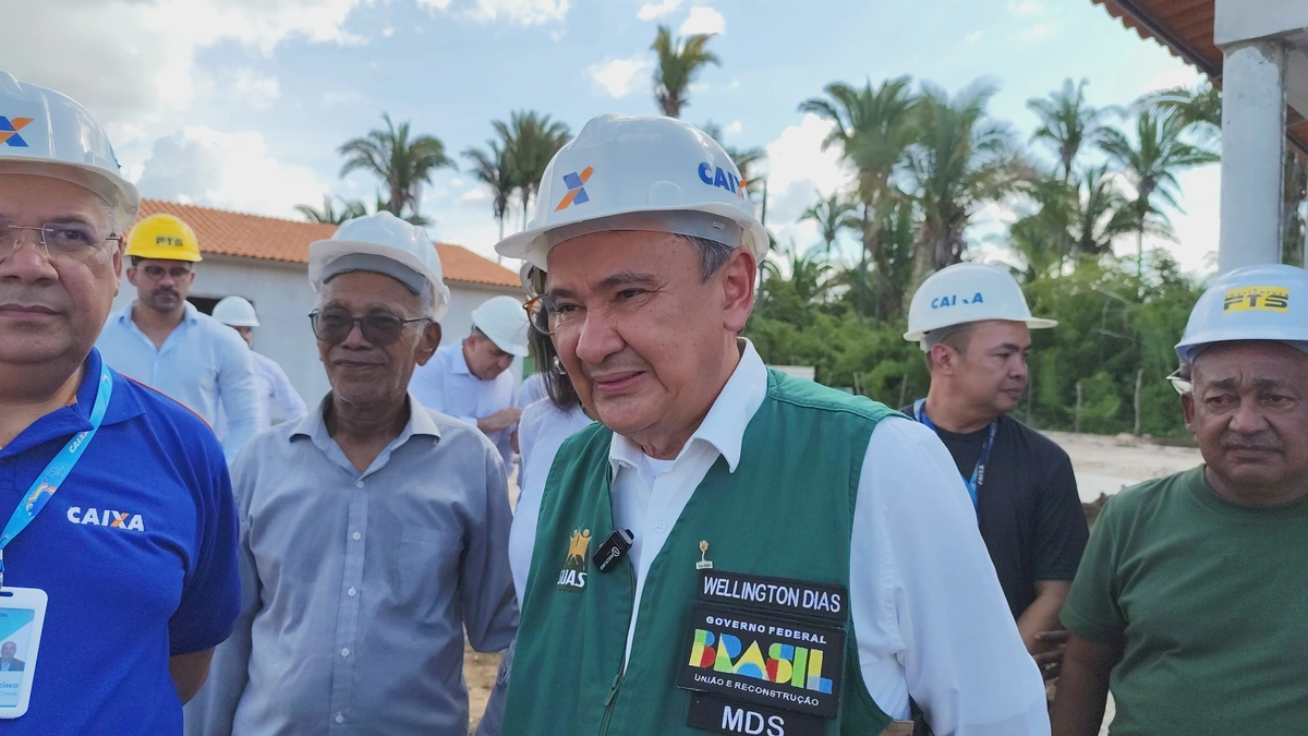 Wellington Dias visita loteamento Diuza Gonçalves
