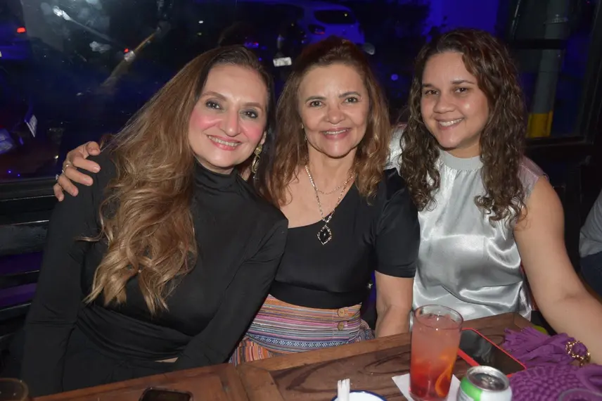 Zero Grau tem noite animada de rock nesta sexta-feira (7)