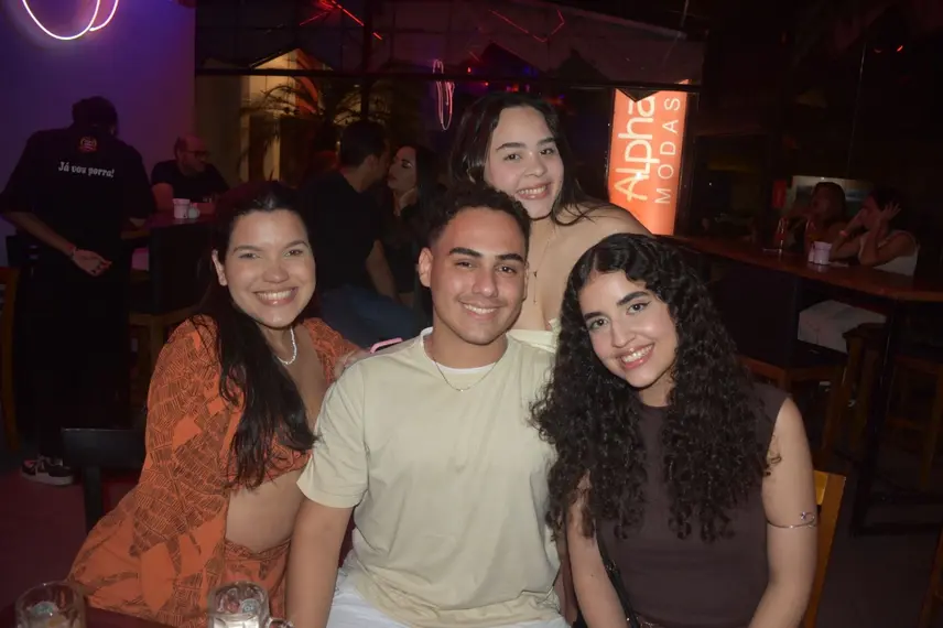 Zero Grau tem noite animada de rock nesta sexta-feira (7)