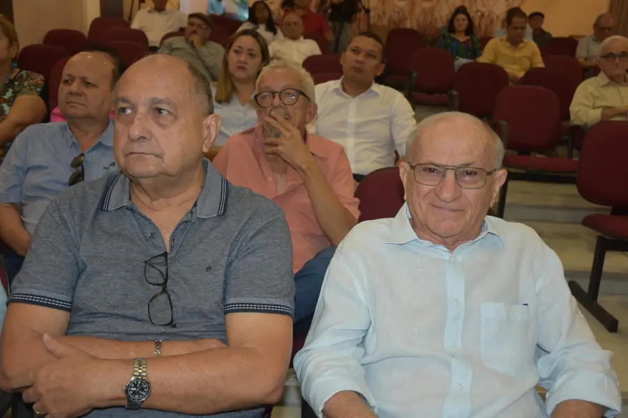 Academia Piauiense de Letras lança obra do Concurso Literário A. Tito Filho