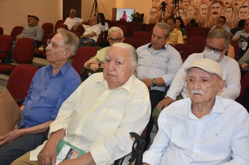 Academia Piauiense de Letras lança obra do Concurso Literário A. Tito Filho Academia Piauiense de Letras lança obra do Concurso Literário A. Tito Filho