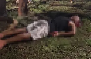 Adolescente é assassinado com tiros na cabeça na praça do Poti Velho, em Teresina (Foto: Reprodução)