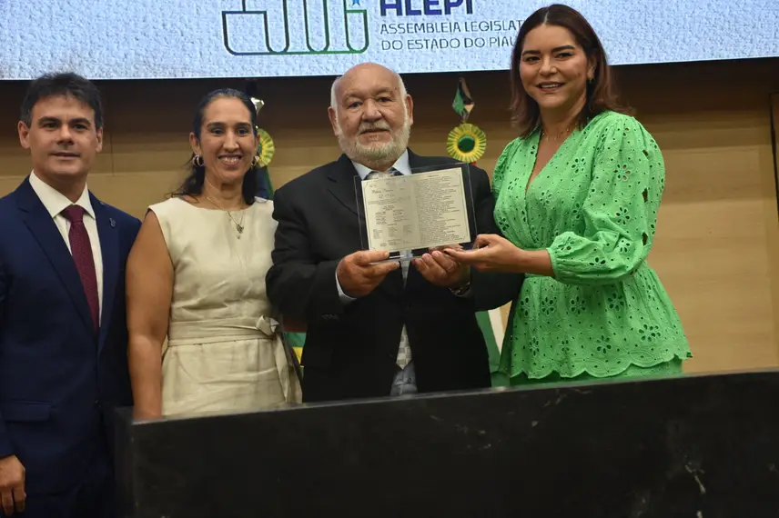 Alepi celebra 40 anos do Palácio Petrônio Portela com sessão especial e exposição histórica Alepi celebra 40 anos do Palácio Petrônio Portela com sessão especial e exposição histórica