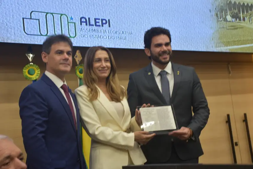 Alepi celebra 40 anos do Palácio Petrônio Portela com sessão especial e exposição histórica Alepi celebra 40 anos do Palácio Petrônio Portela com sessão especial e exposição histórica