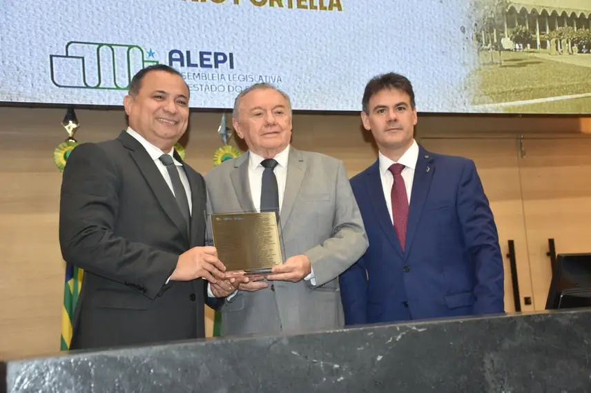 Alepi celebra 40 anos do Palácio Petrônio Portela com sessão especial e exposição histórica Alepi celebra 40 anos do Palácio Petrônio Portela com sessão especial e exposição histórica