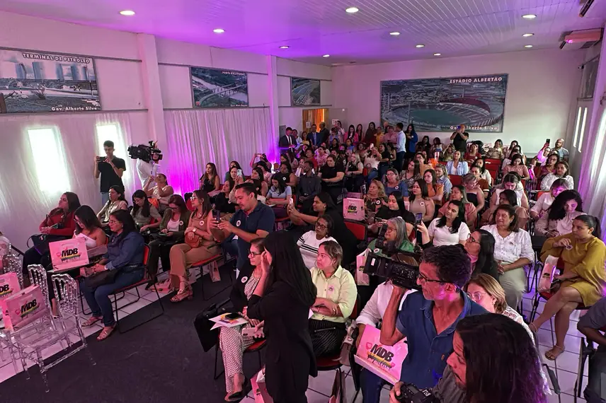 Ana Paula lidera encontro do MDB Mulher pelo protagonismo feminino no Piauí Ana Paula lidera encontro do MDB Mulher pelo protagonismo feminino no Piauí