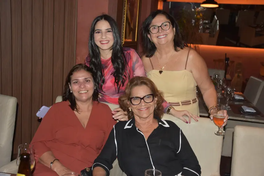 Aniversário da Neuro psicopedagoga, Maria Luiza