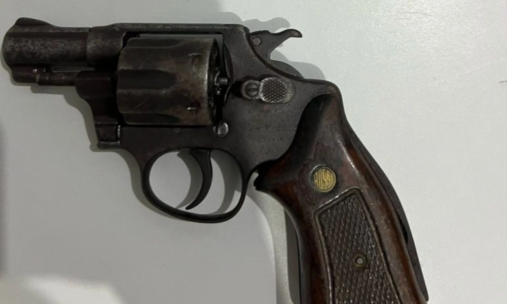 Arma do crime apreendida