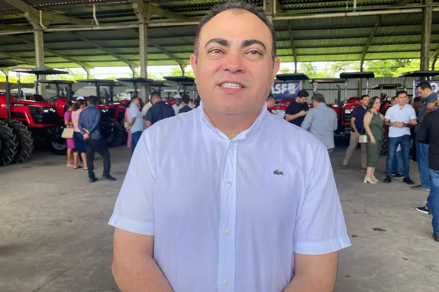 Codevasf entrega aparelhos agrícolas para 40 municípios