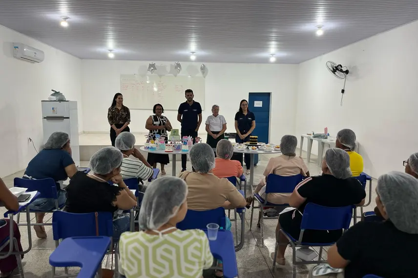Curso de confeitaria capacita novos empreendedores em Demerval Lobão