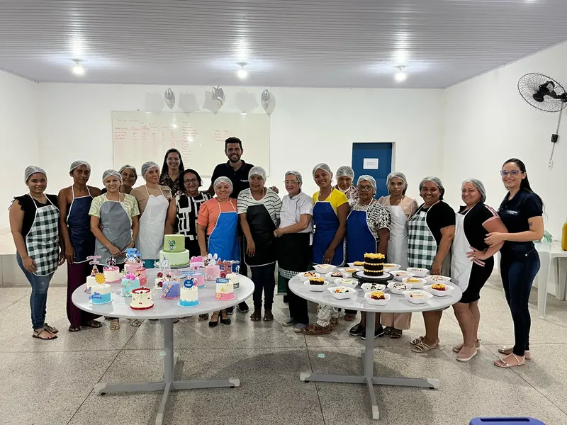 Curso de confeitaria capacita novos empreendedores em Demerval Lobão