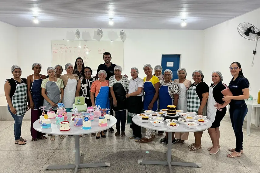 Curso de confeitaria capacita novos empreendedores em Demerval Lobão