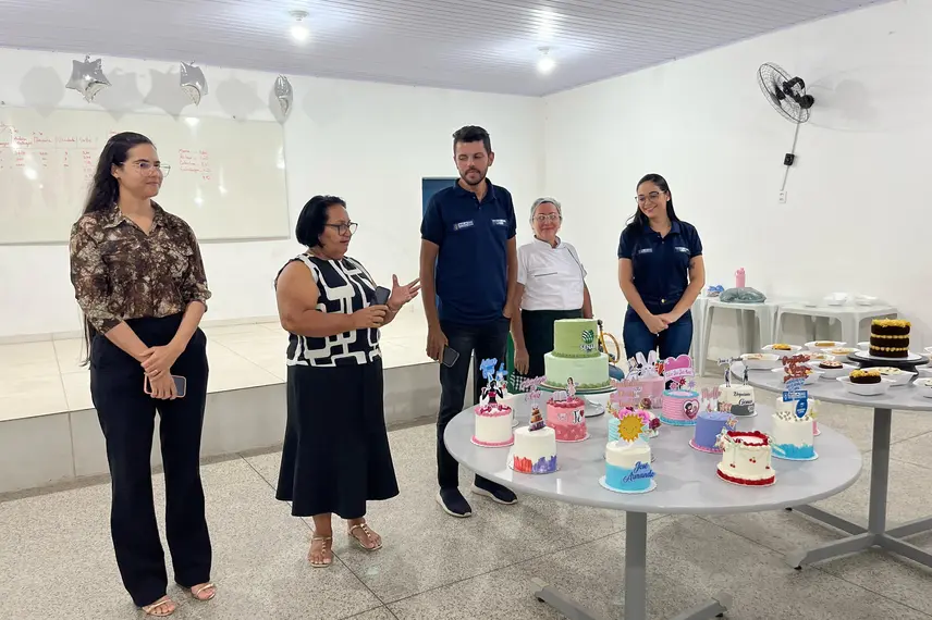 Curso de confeitaria capacita novos empreendedores em Demerval Lobão