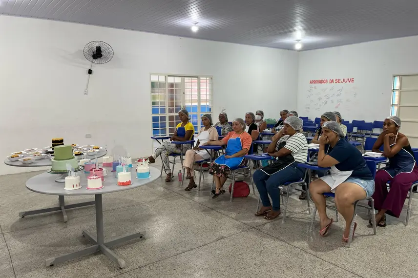 Curso de confeitaria capacita novos empreendedores em Demerval Lobão
