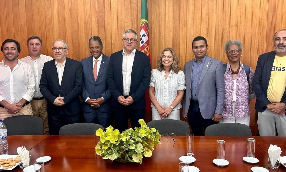 Deputado Francisco Costa representa o Brasil em encontro de saúde na África