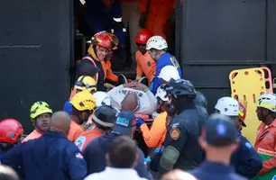 Desabamento de boate na República Dominicana deixa 27 mortos, incluindo governador (Foto: Reuters)