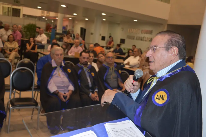 Desembargador José James Gomes Pereira lança o livro Direito na Prática no Sesc Cajuína