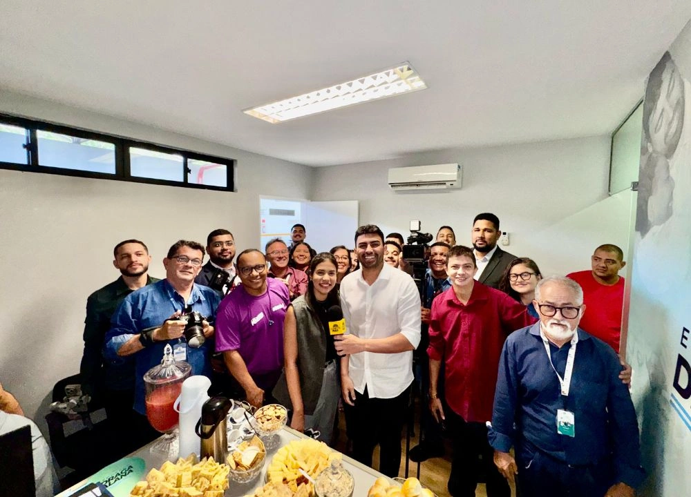 Draga Alana oferece café da manhã em homenagem ao dia do jornalista