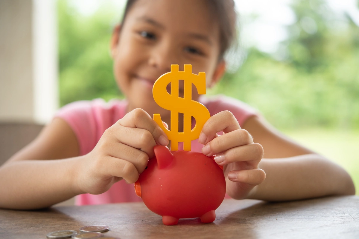 Educação financeira infantil: como ensinar crianças a lidarem com o dinheiro?