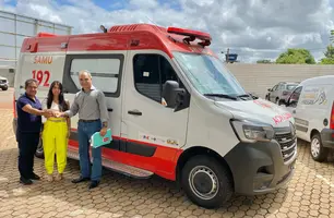 Equipe de São João do Arraial recebe ambulância do SAMU em Brasília (Foto: Reprodução)