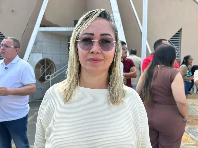 Governador entrega praça e pavimentação asfáltica em Sigefredo Pacheco