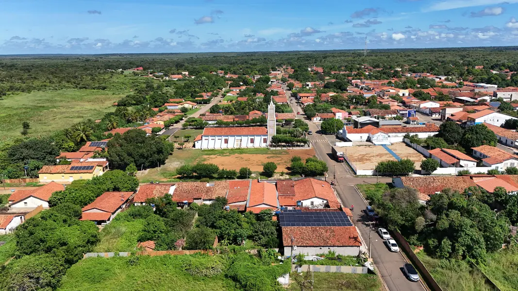 Governador entrega praça e pavimentação asfáltica em Sigefredo Pacheco
