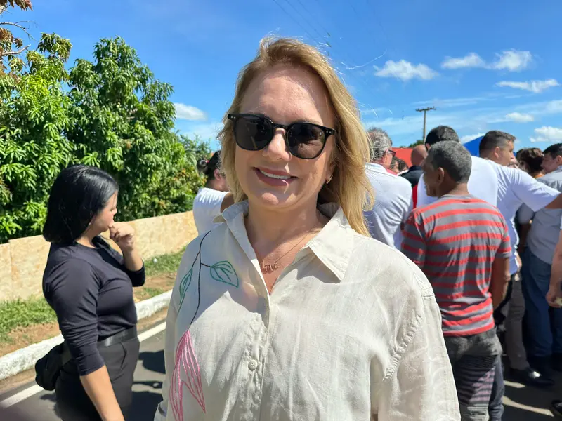 Governador entrega praça e pavimentação asfáltica em Sigefredo Pacheco