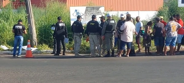 Homem morre em acidente de moto em rotatória próxima à rodoviária de Floriano