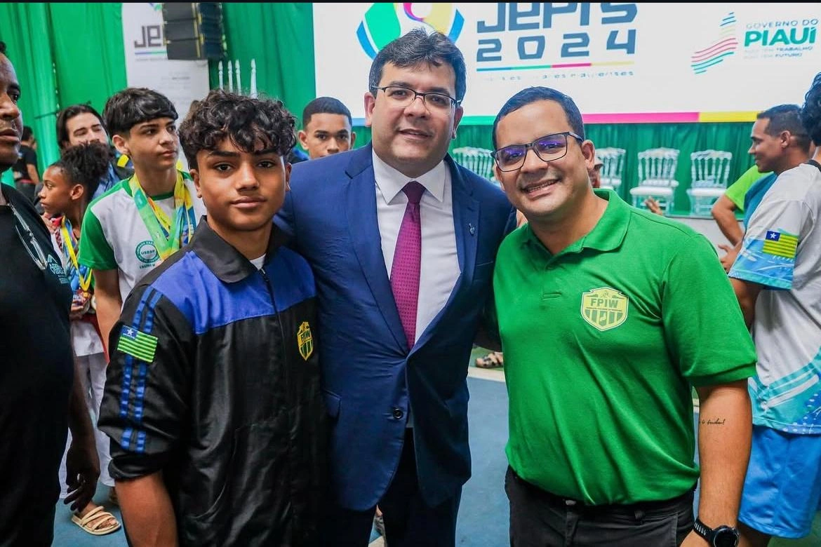 Jovem atleta revelado no JEPIs conquista bicampeonato brasileiro de Wrestling