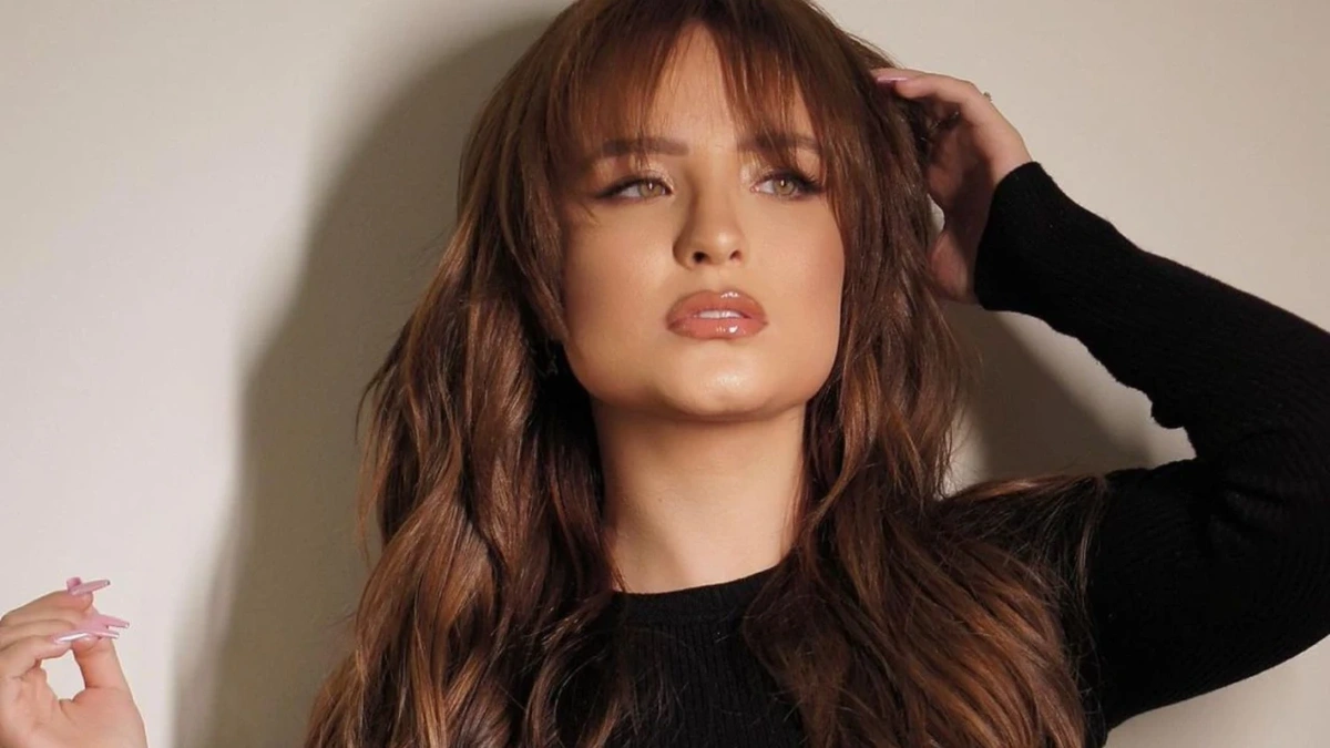 Larissa Manoela