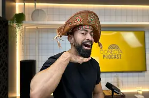 Lucas Cordeiro fala sobre sucesso da paródia 'Abracachaça' no Conecta Podcast (Foto: Conecta Piauí)