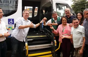 Ministro Wellington Dias entrega van à SEMDES e reforça estrutura em Timon (Foto: Reprodução)