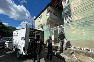 Mulher é morta a facadas pelo companheiro no bairro Tancredo Neves, em Teresina (Foto: Conecta Piauí)