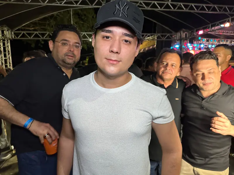 Parnarama celebra seus 76 anos com show