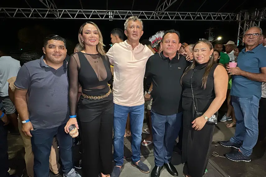 Parnarama celebra seus 76 anos com show Parnarama celebra seus 76 anos com show