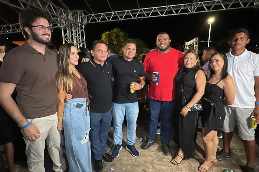 Parnarama celebra seus 76 anos com show