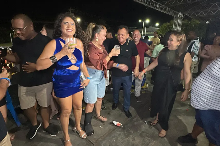 Parnarama celebra seus 76 anos com show