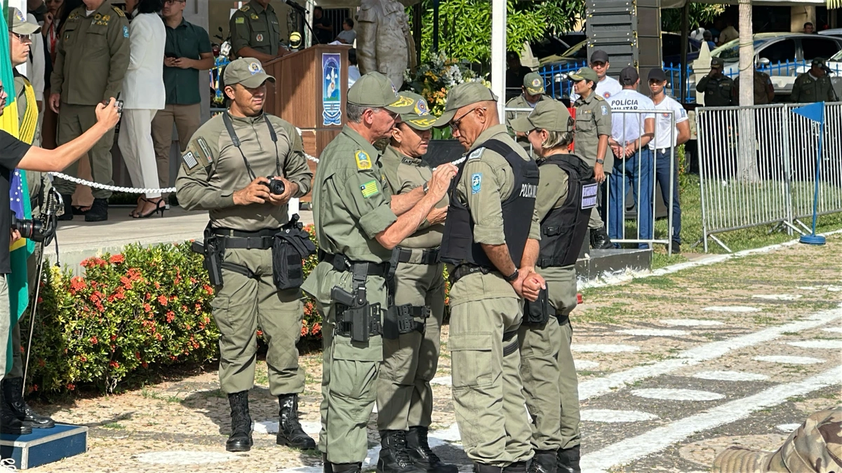 PM-PI celebra Dia de Tiradentes com solenidade e entrega de medalhas
