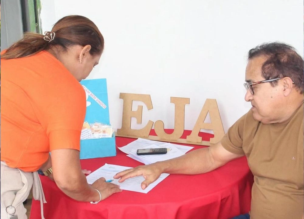 Prefeito de Palmeirais discute planejamento estratégico para o EJA em 2025